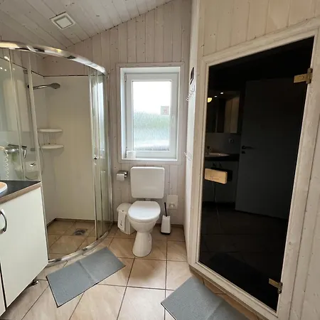 Strandhaus Schatzkiste 7 펜션 뤼베크