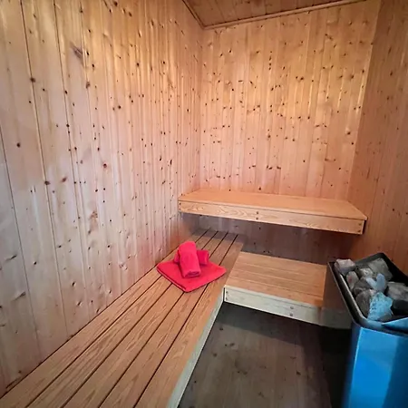 Strandhaus Schatzkiste 7 펜션 뤼베크